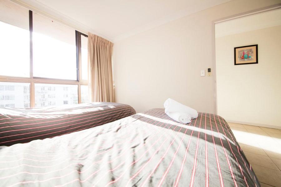 Warringa Surf Holiday Apartments Gold Coast Exterior photo